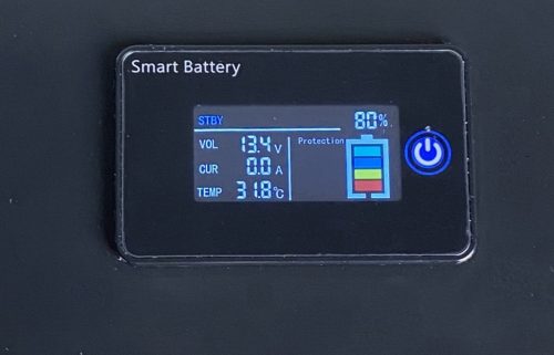 12,8V/100 AH lítium akkumulátor LiFePO4 LCD kijelzővel
