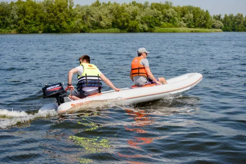 Kolibri KM-460C fehér felfújható kenu teljes merev könyvpadlóval